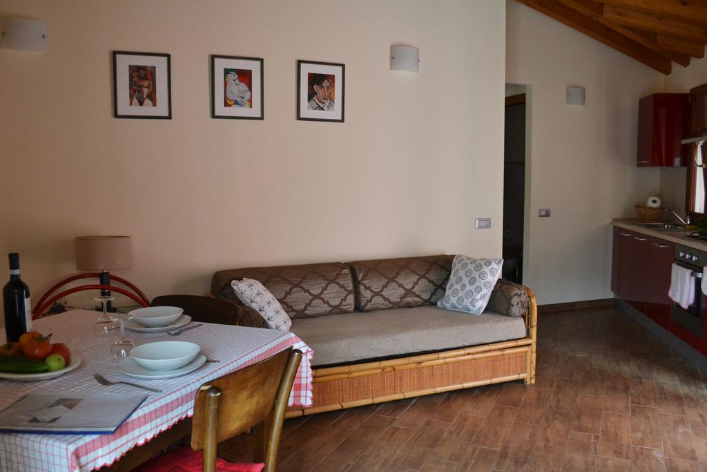 Casa Rossana Villa Vasia Bagian luar foto